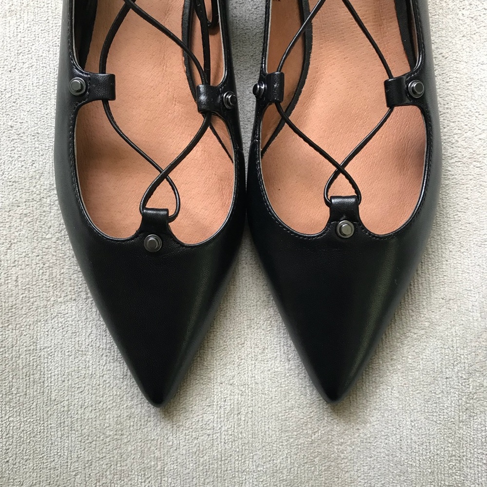Halogen ‘Owen’ Pointy Toe Ghillie Flats